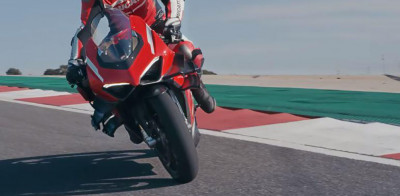 Nih Penampakan Motor Jalanan Super Ducati thumbnail